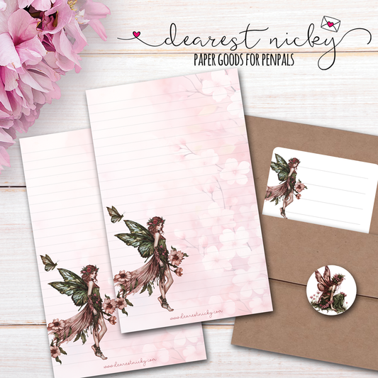 Ensemble d'écriture de lettres de fée en fleurs de cerisier