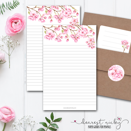 Ensemble d'écriture de lettres de branches de fleurs de cerisier